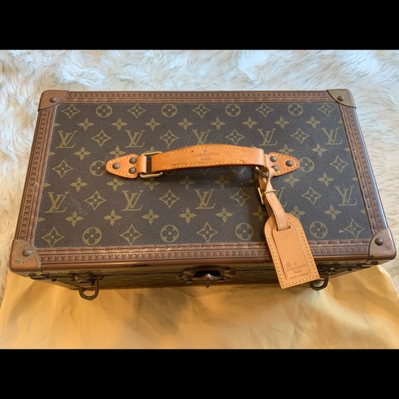 Louis Vuitton Makeup Trunk - Picture 7 of 8
